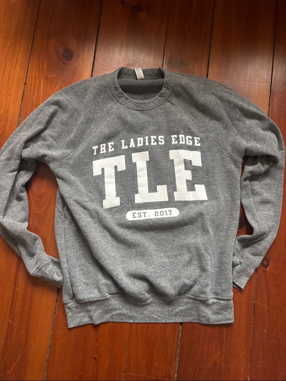 The ladies edge crewneck